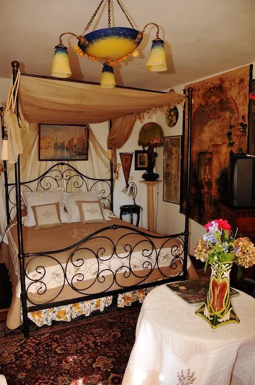 Le Presbytere En Provence Guest House Saint-Etienne-du-Gres