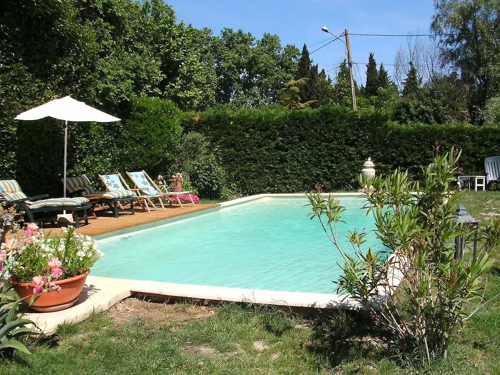 Le Presbytere En Provence Guest House Saint-Etienne-du-Gres 0*,